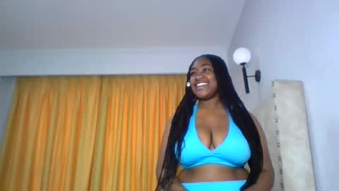 miss_berries online show from August 6, 2026, 9:44 am