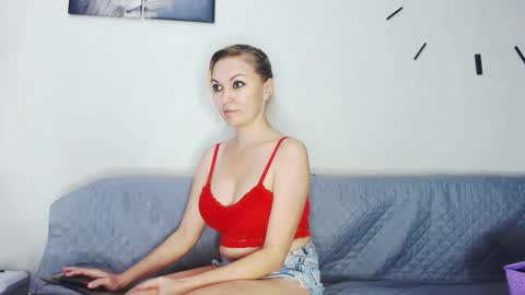 miss_blonde1 online show from May 5, 2026, 6:54 am