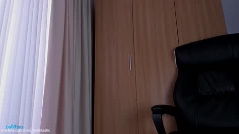 Snapshot of miss_boobtastic chatting on September 26, 2025, 12:31 pm Ivy online show from September 26, 2025, 12:31 pm