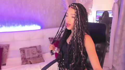 Snapshot of miss_brenda_ chatting on October 4, 2025, 12:14 pm Camila online show from October 4, 2025, 12:14 pm