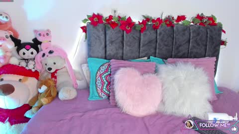 Snapshot of miss_brunette_ chatting on December 12, 2024, 3:21 am lucy 3 online show from December 12, 2024, 3:21 am