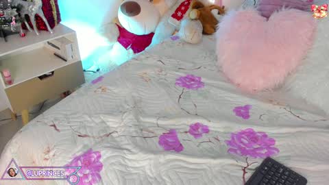 Snapshot of miss_brunette_ chatting on December 21, 2024, 6:55 pm lucy 3 online show from December 21, 2024, 6:55 pm