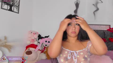 Snapshot of miss_brunette_ chatting on February 6, 2025, 5:46 am lucy 3 online show from February 6, 2025, 5:46 am