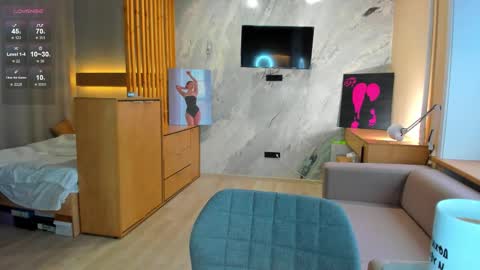 Snapshot of miss_bubbles chatting on September 12, 2025, 1:06 am Sandy online show from September 12, 2025, 1:06 am