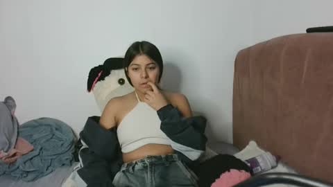 miss_chellsea online show from May 7, 2026, 6:08 am
