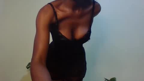 miss_cisca online show from January 12, 2025, 5:24 am