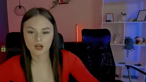 miss_courtney online show from May 3, 2026, 8:53 am