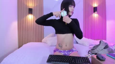 DOROTHY online show from March 11, 2025, 11:33 am