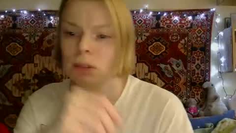 Elis online show from September 18, 2025, 10:39 am