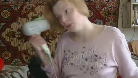Elis online show from May 7, 2026, 11:04 am