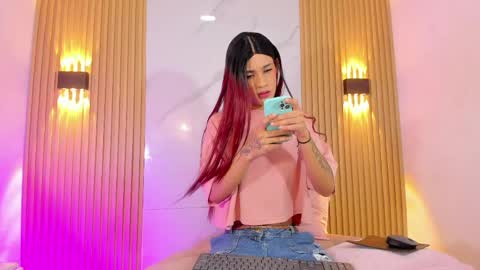 miss_emilystar online show from April 14, 2026, 7:53 pm