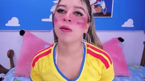 Snapshot of miss_evolet chatting on July 7, 2026, 11:03 am Evoleth online show from July 7, 2026, 11:03 am