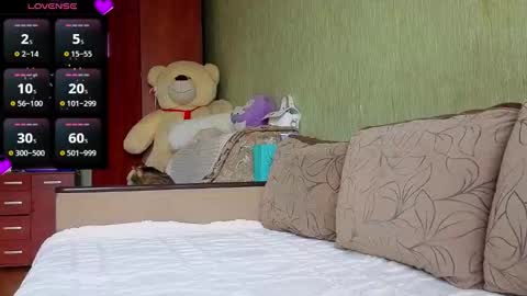 Snapshot of miss_flexi_sun chatting on October 16, 2025, 8:26 am ................................ online show from October 16, 2025, 8:26 am