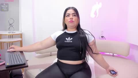 Snapshot of miss_francheska chatting on September 12, 2025, 11:32 am Francheska online show from September 12, 2025, 11:32 am