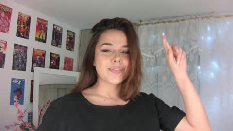 Snapshot of miss_galaxxia chatting on December 9, 2024, 1:07 am  Elisabeth  IG galax xxia       online show from December 9, 2024, 1:07 am