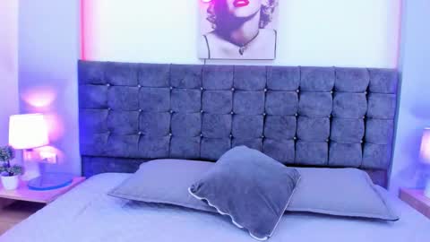 miss_horney online show from December 22, 2025, 7:33 pm