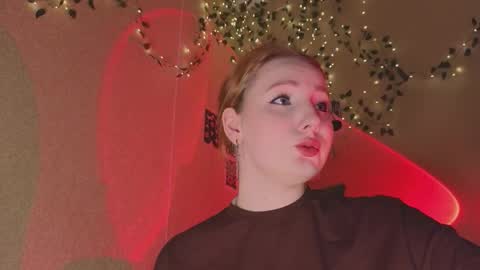 miss_ida online show from December 19, 2025, 12:12 pm