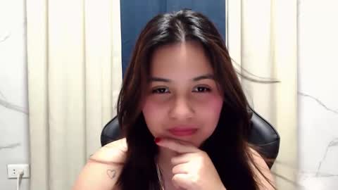 miss_innocent18 online show from April 12, 2026, 6:02 pm