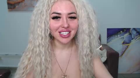 Snapshot of miss_kiten chatting on March 4, 2025, 12:29 am miss_kiten online show from March 4, 2025, 12:29 am