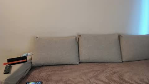 Kitty online show from October 10, 2025, 2:54 am