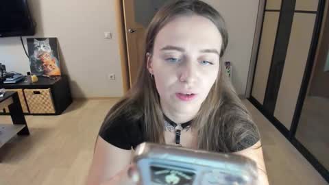 Kitty online show from October 26, 2025, 7:25 am