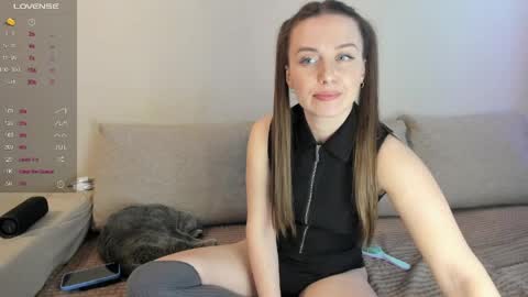 Kitty online show from May 18, 2026, 4:07 am