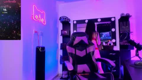 Snapshot of miss_kittyn chatting on March 22, 2026, 12:47 am Miss Kittyn online show from March 22, 2026, 12:47 am