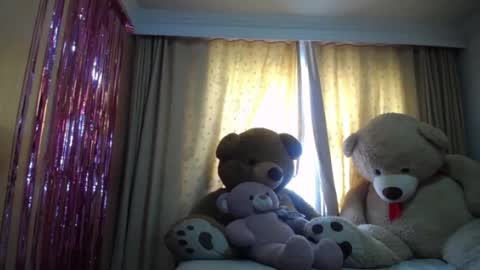 lilieth  online show from December 1, 2024, 8:53 pm