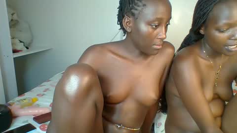 Snapshot of miss_lolah7 chatting on May 5, 2026, 12:07 am miss_lolah7 online show from May 5, 2026, 12:07 am