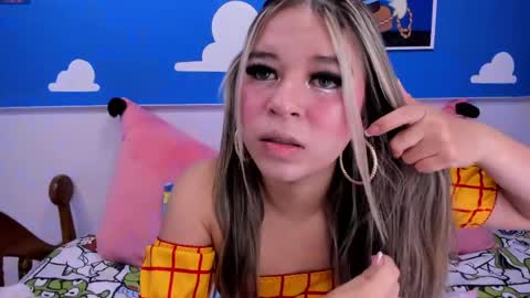 miss_lucyla online show from May 6, 2026, 11:04 am
