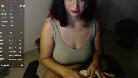 ly independent model online show from September 26, 2025, 6:56 pm