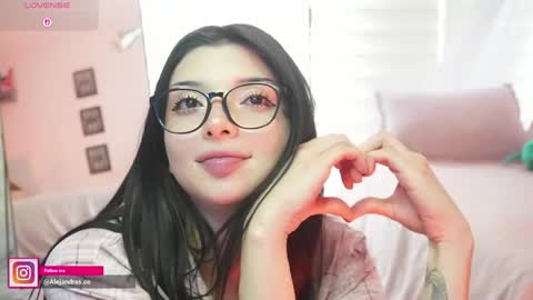 Snapshot of miss_meii chatting on April 15, 2026, 7:58 pm Alejandra online show from April 15, 2026, 7:58 pm