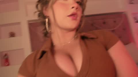 Snapshot of miss_melisaa chatting on January 23, 2025, 1:35 pm Melissa   online show from January 23, 2025, 1:35 pm