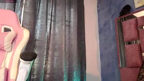 Snapshot of miss_merly chatting on May 25, 2026, 12:22 pm miss_merly online show from May 25, 2026, 12:22 pm