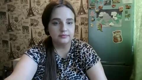 milana online show from September 12, 2025, 7:41 am