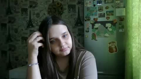 milana online show from September 17, 2025, 7:32 am