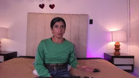 Snapshot of miss_milf_ chatting on June 27, 2026, 7:19 pm miss_milf_ online show from June 27, 2026, 7:19 pm