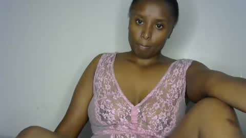 Snapshot of miss_nada chatting on July 3, 2026, 5:25 am sophia online show from July 3, 2026, 5:25 am