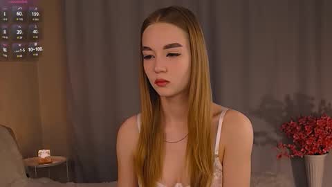 Snapshot of miss_nicoletta chatting on October 10, 2025, 11:37 pm Nicole online show from October 10, 2025, 11:37 pm