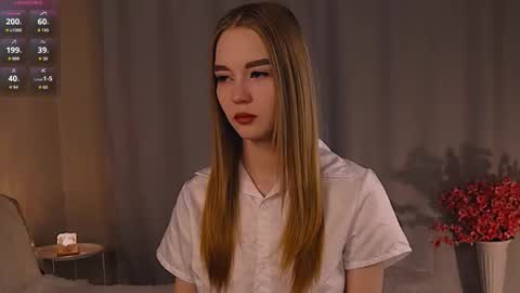 Snapshot of miss_nicoletta chatting on October 23, 2025, 12:21 am Nicole online show from October 23, 2025, 12:21 am