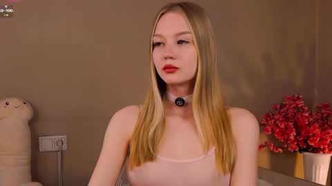 Nicole online show from April 29, 2026, 11:11 pm