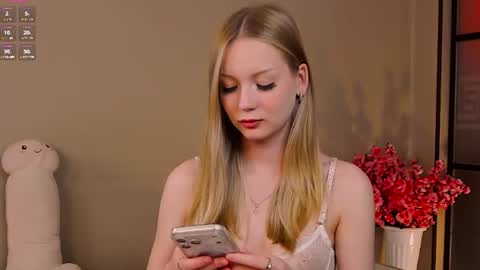 Nicole online show from July 5, 2026, 11:12 pm