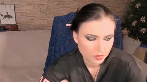 Leya online show from March 6, 2025, 8:27 pm