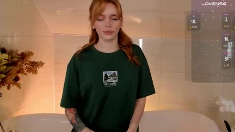 Snapshot of miss_redfox chatting on September 19, 2025, 4:14 am Margo online show from September 19, 2025, 4:14 am