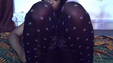 miss_rihanna2 online show from October 30, 2025, 9:37 pm