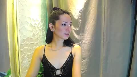 Rona  online show from March 27, 2026, 1:33 am