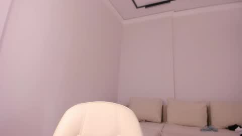 Miss shine  online show from September 15, 2025, 5:51 am