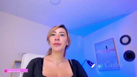 Sofia Castro online show from February 4, 2025, 2:43 pm