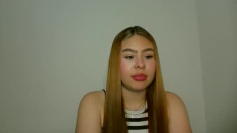 Snapshot of miss_sophie1 chatting on May 1, 2026, 2:16 am sophi 3 online show from May 1, 2026, 2:16 am