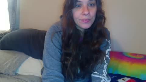 Snapshot of miss_sunshine01 chatting on October 6, 2025, 2:36 pm Bella online show from October 6, 2025, 2:36 pm